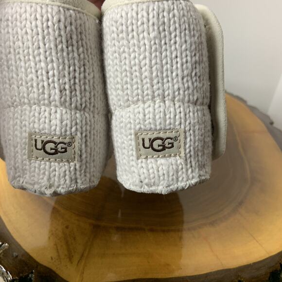 NEW! UGG Purl Knit Boots - Picture 5 of 10